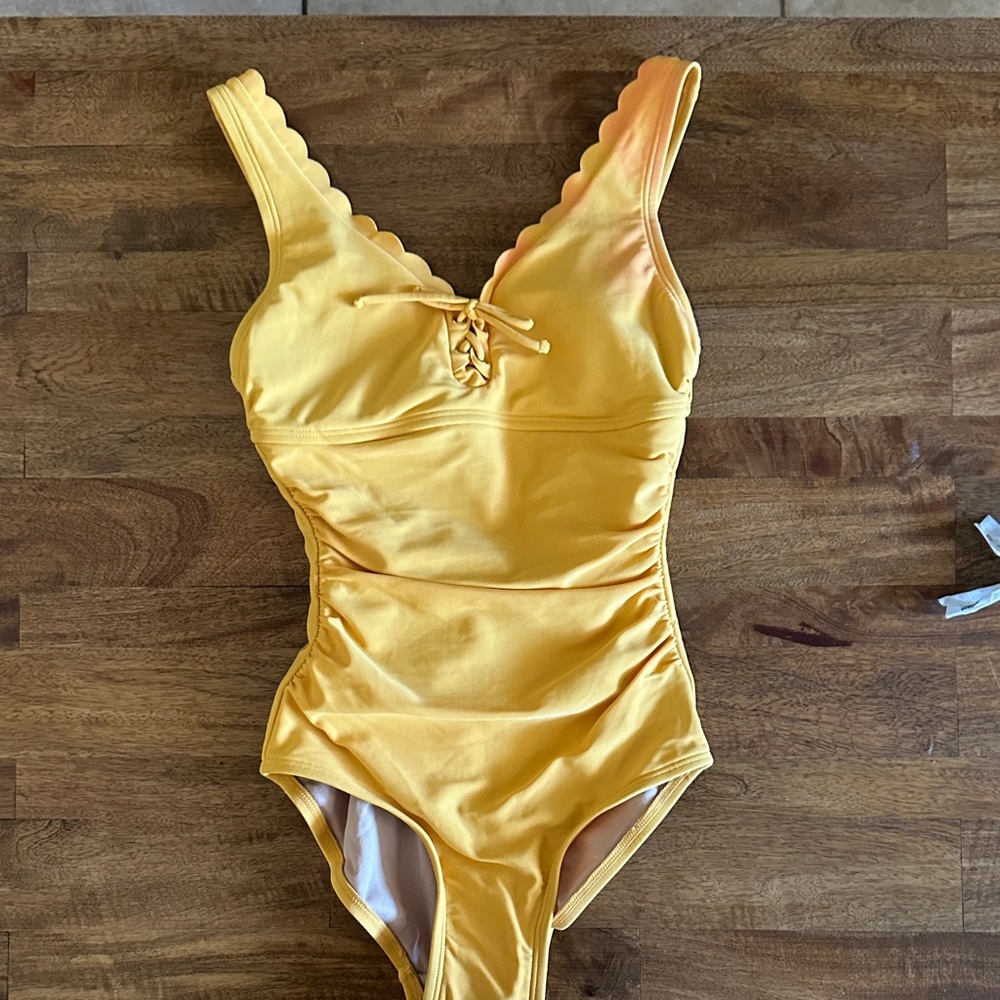 Shade & Shore Scalloped Yellow Kids Bodysuit